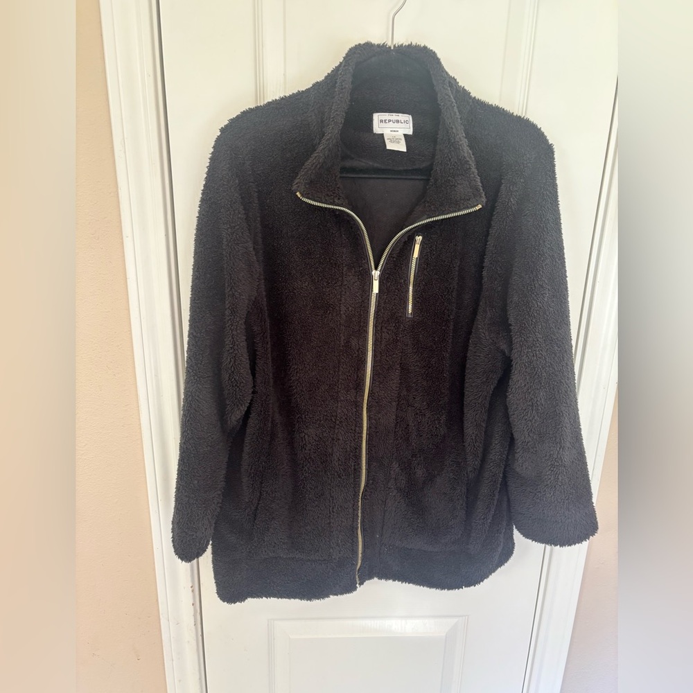 For The REPUBLIC Black Sherpa Zip Front Jacket Faux Fur 3 Pocket size 1X